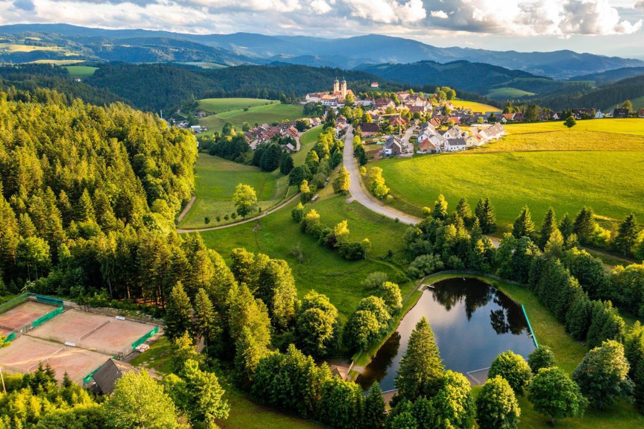 Hotel Der Hirschen Sankt Märgen Exteriér fotografie