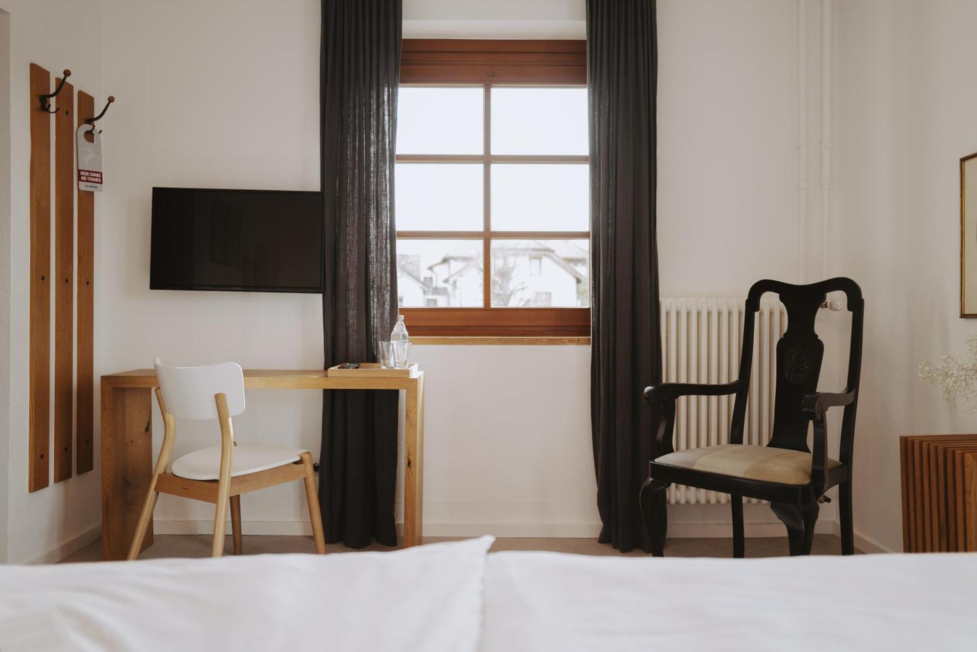 Hotel Der Hirschen Sankt Märgen Pokoj fotografie